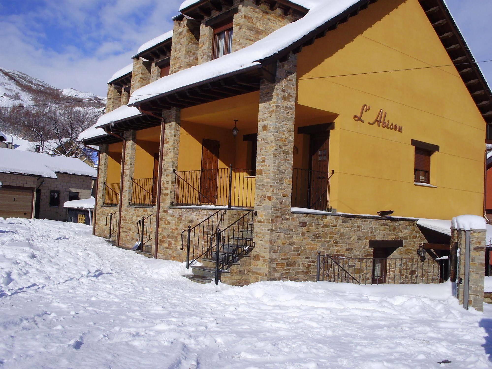 Apartamentos Rurales L´Abiseu Caboalles de Abajo Exterior foto